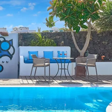 Casa Petra Peaceful & Private, Sea Views, Pool & Bbq *