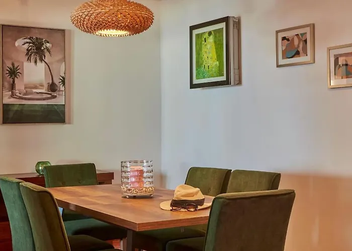 Casa Petra Peaceful & Private, Sea Views, Pool & Bbq *