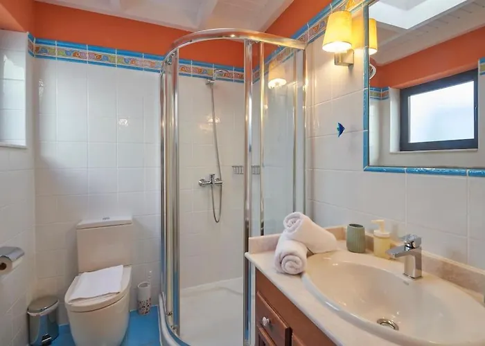 ヴィラ Casa Petra Peaceful & Private, Sea Views, Pool & Bbq *