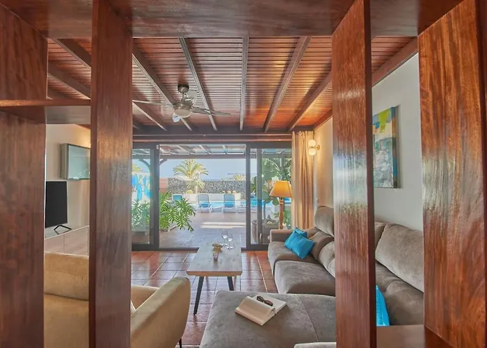 Casa Petra Peaceful & Private, Sea Views, Pool & Bbq ヴィラ プラヤ・ブランカ