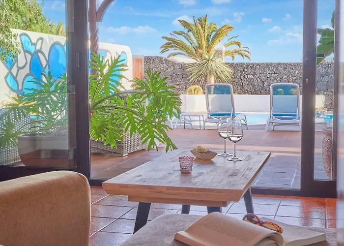 ヴィラ Casa Petra Peaceful & Private, Sea Views, Pool & Bbq