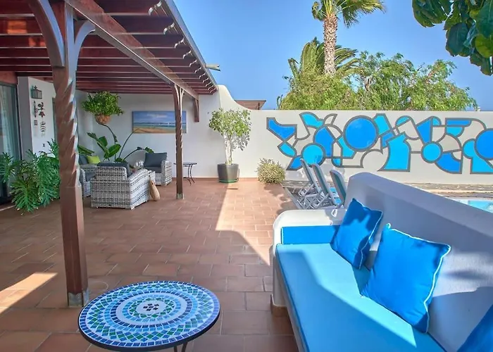 Villa Casa Petra Peaceful & Private, Sea Views, Pool & Bbq Playa Blanca (Lanzarote)