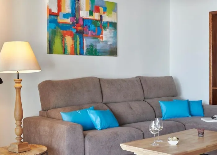 Villa Casa Petra Peaceful & Private, Sea Views, Pool & Bbq