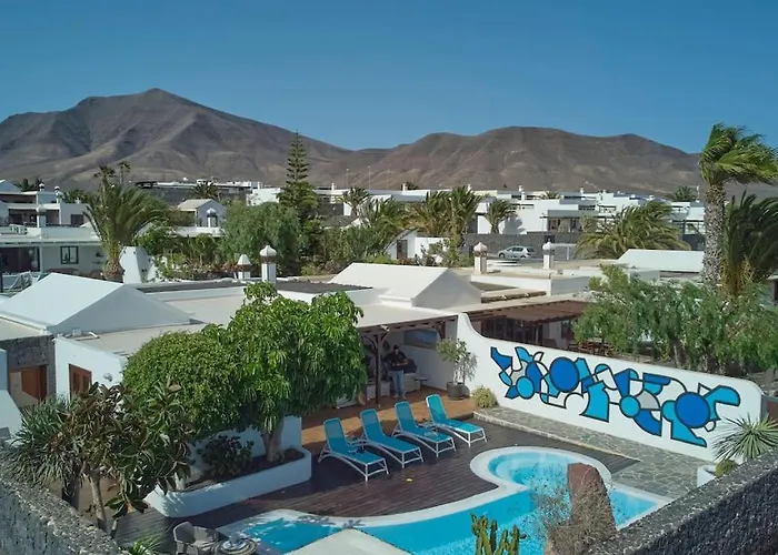 Casa Petra Peaceful & Private, Sea Views, Pool & Bbq Villa *