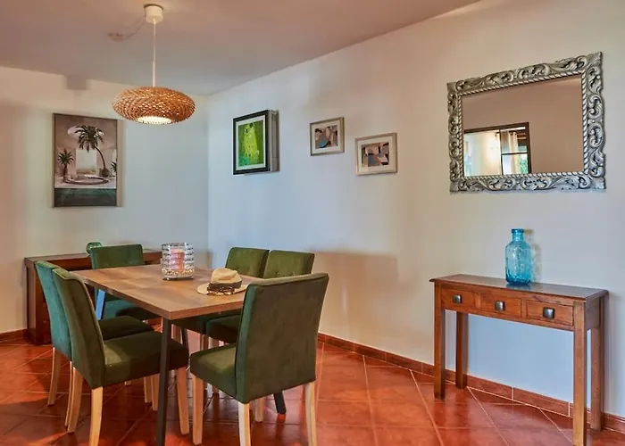 ヴィラ Casa Petra Peaceful & Private, Sea Views, Pool & Bbq *