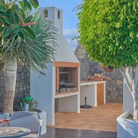 别墅 Casa Petra Peaceful & Private, Sea Views, Pool & Bbq 普拉亚布兰卡