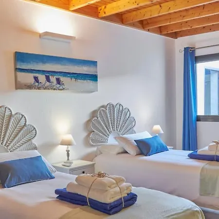 Villa Casa Petra Peaceful & Private, Sea Views, Pool & Bbq Playa Blanca