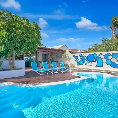 Casa Petra Peaceful & Private, Sea Views, Pool & Bbq Villa *